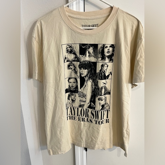 Women’s size XL Taylor Swift The Eras Tour T Shirt - Picture 1 of 3